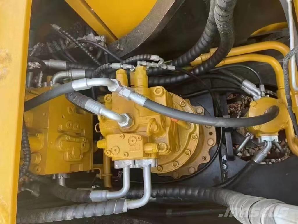 Sany SY215C Raupenbagger