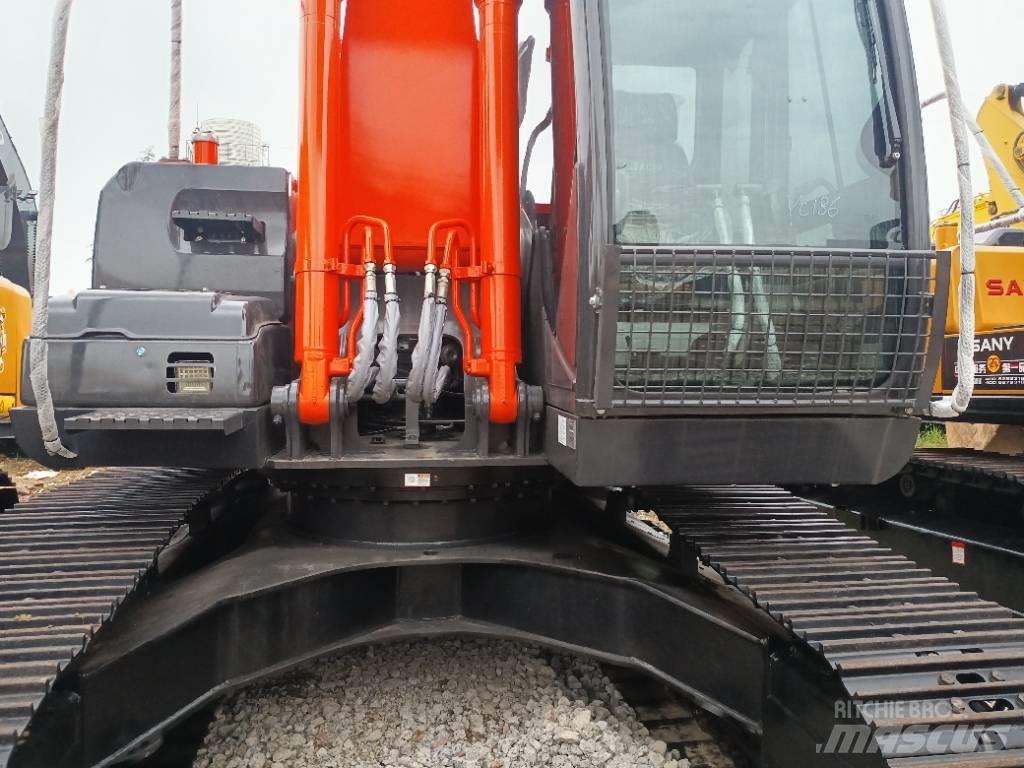 Hitachi ZX 200-3 Raupenbagger