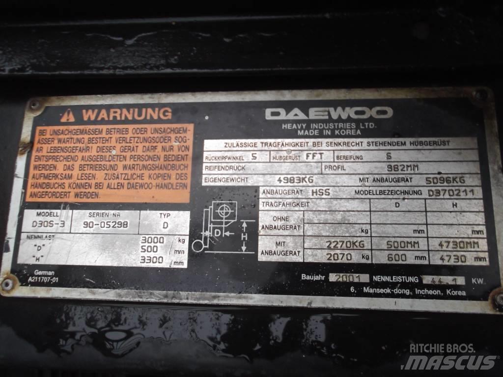 Daewoo D30S3 V-2372 Diesel Stapler