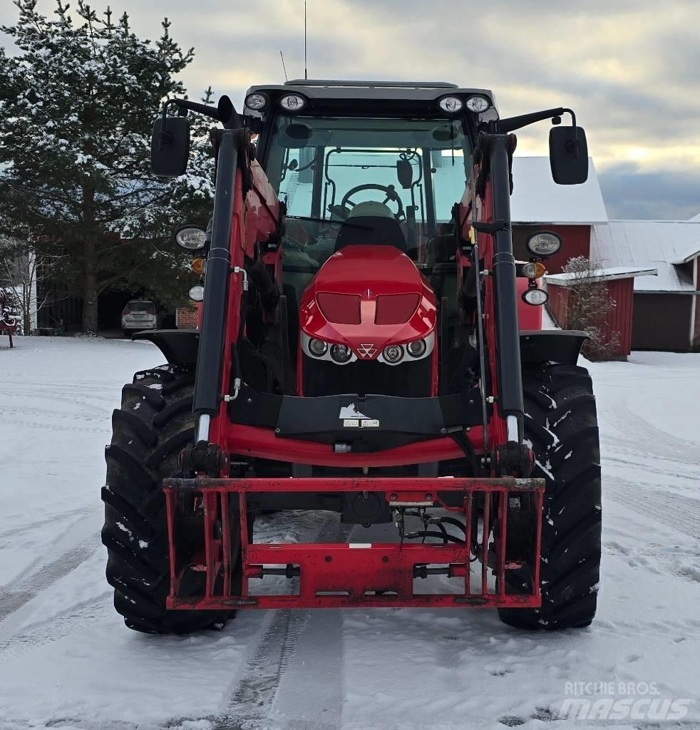 Massey Ferguson 5613 Traktoren