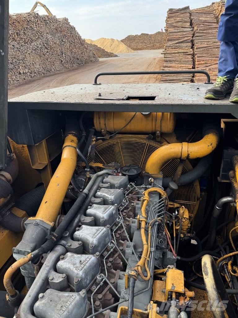 Liebherr A 954 B HD Materialumschlag