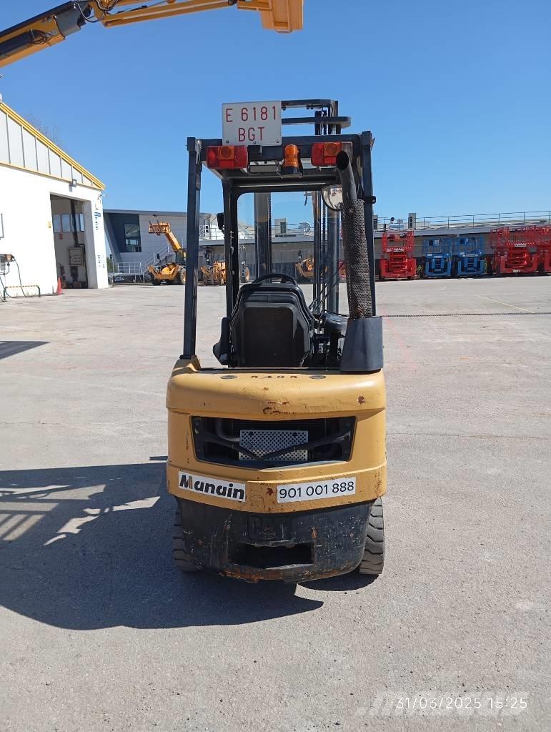 CAT DP 18 N Diesel Stapler