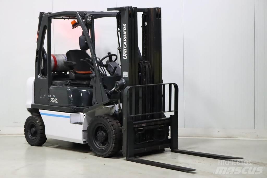 Nissan U1D2A20LQ Gas Stapler