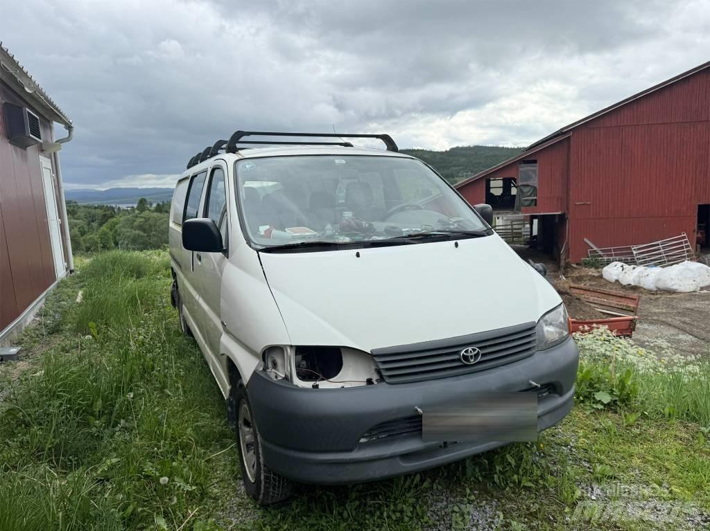 Toyota Hiace 4x4 Lieferwagen