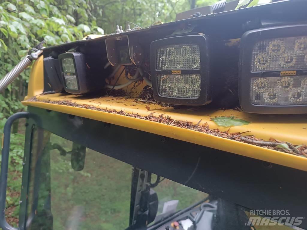 Ponsse Ergo 8W Harvester