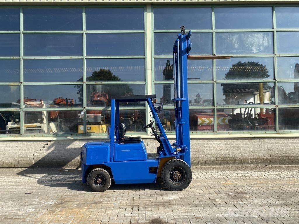 Komatsu FD 28-10 Diesel Stapler