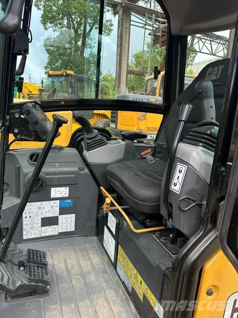 CAT 302 Minibagger < 7t