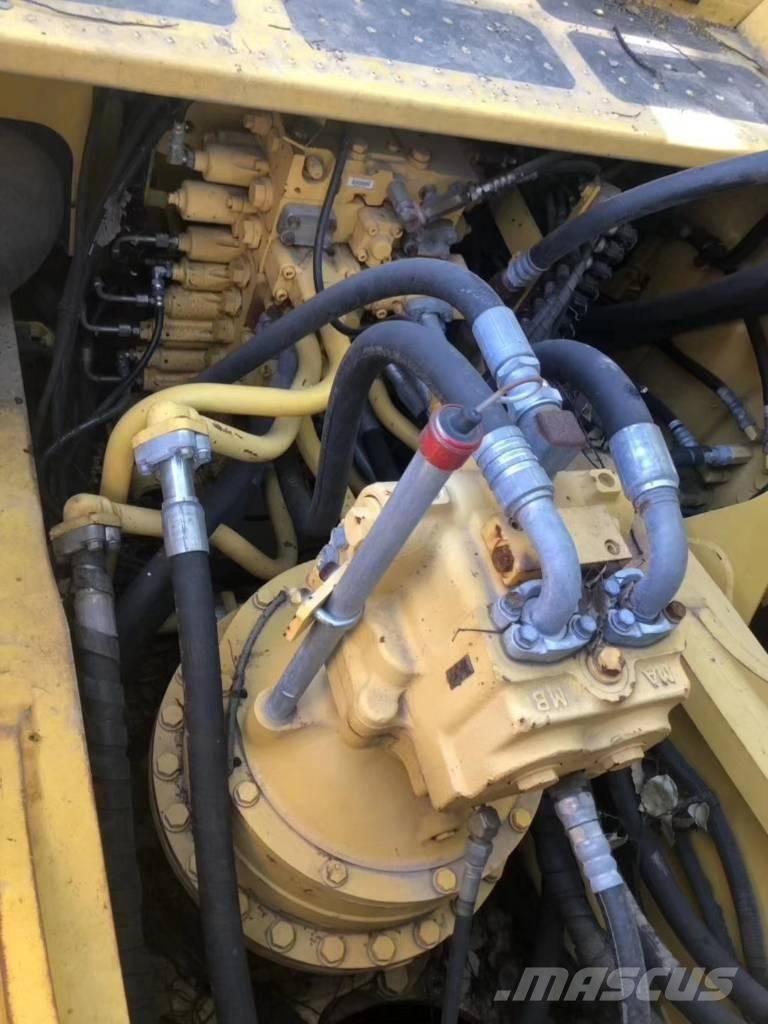 Komatsu PC 490 LC-10 Raupenbagger