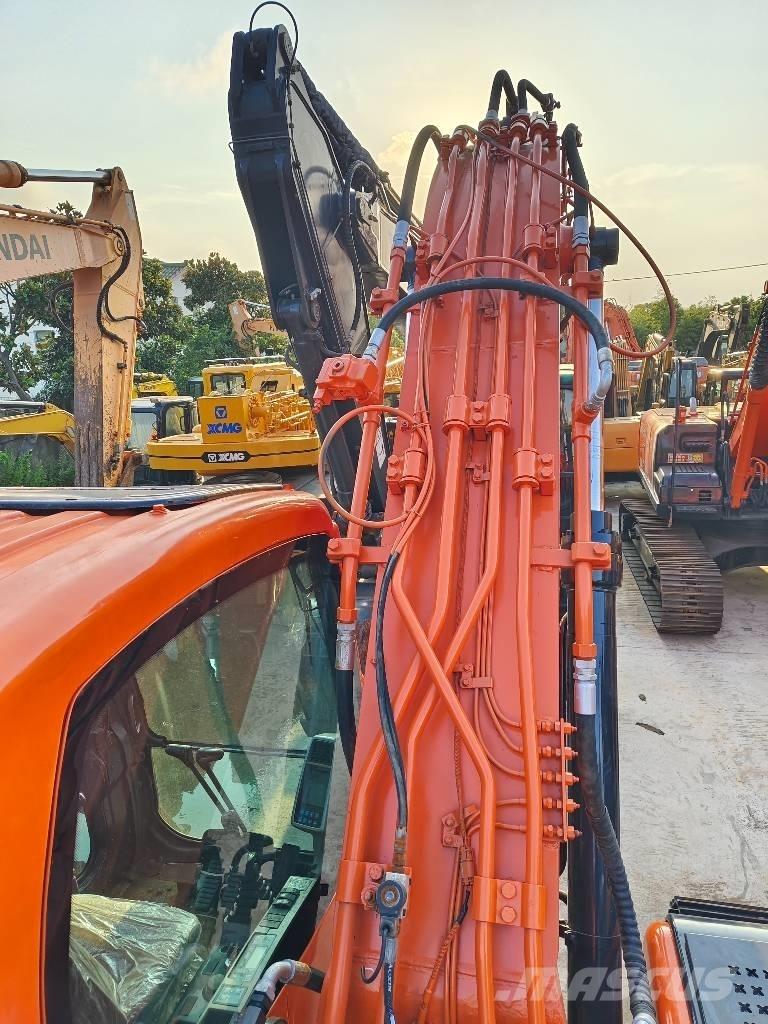 Doosan DX 225 LC Raupenbagger