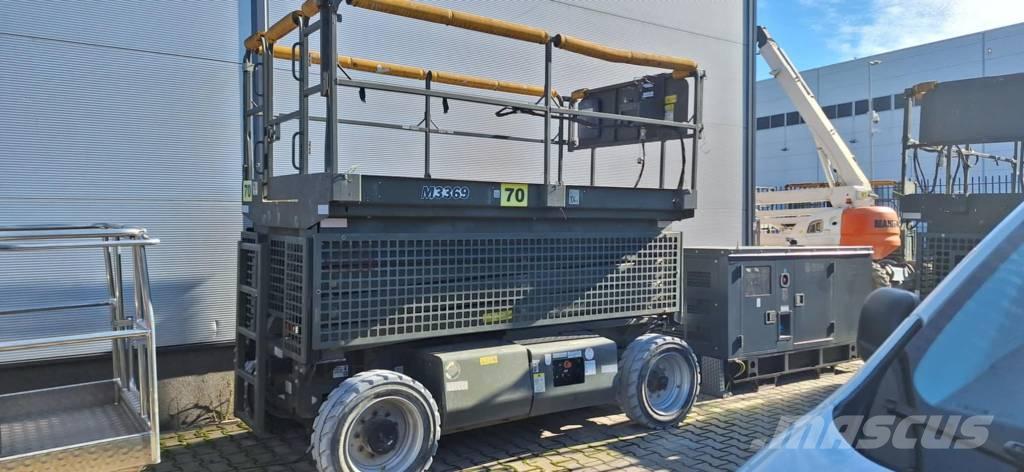 JLG M 3369 Scheren-Arbeitsbühnen