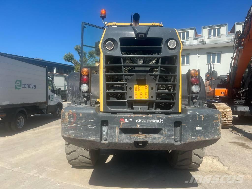 Komatsu WA 320-8 Sonstige Flurförderzeuge