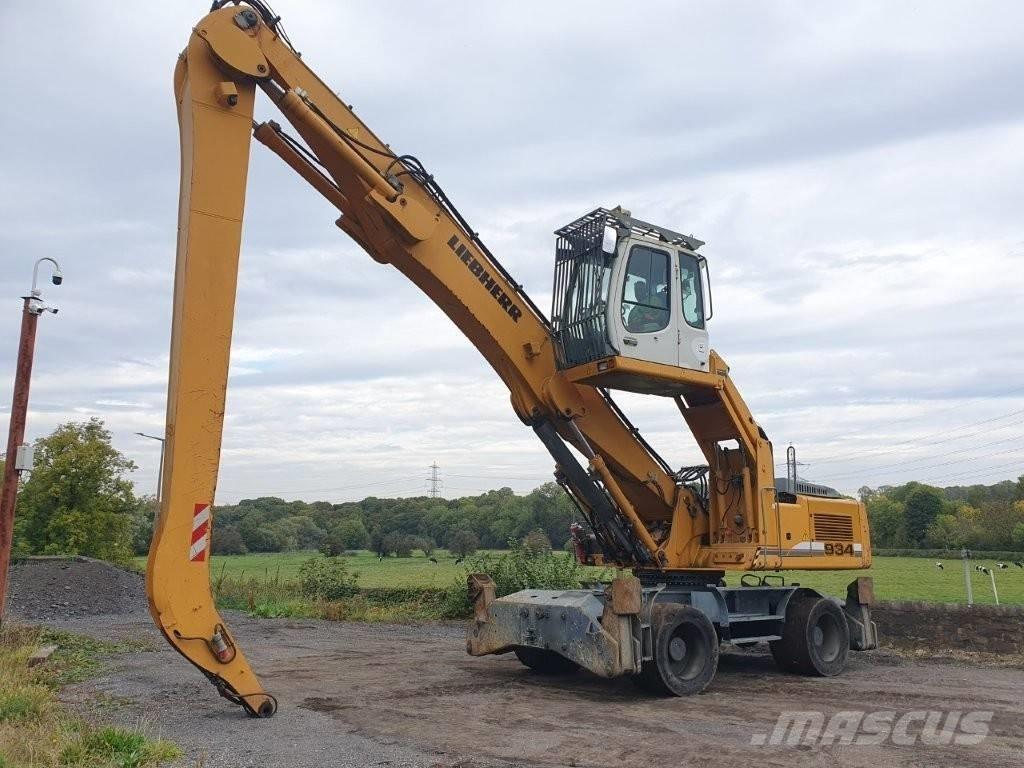 Liebherr A 934 C Materialumschlag