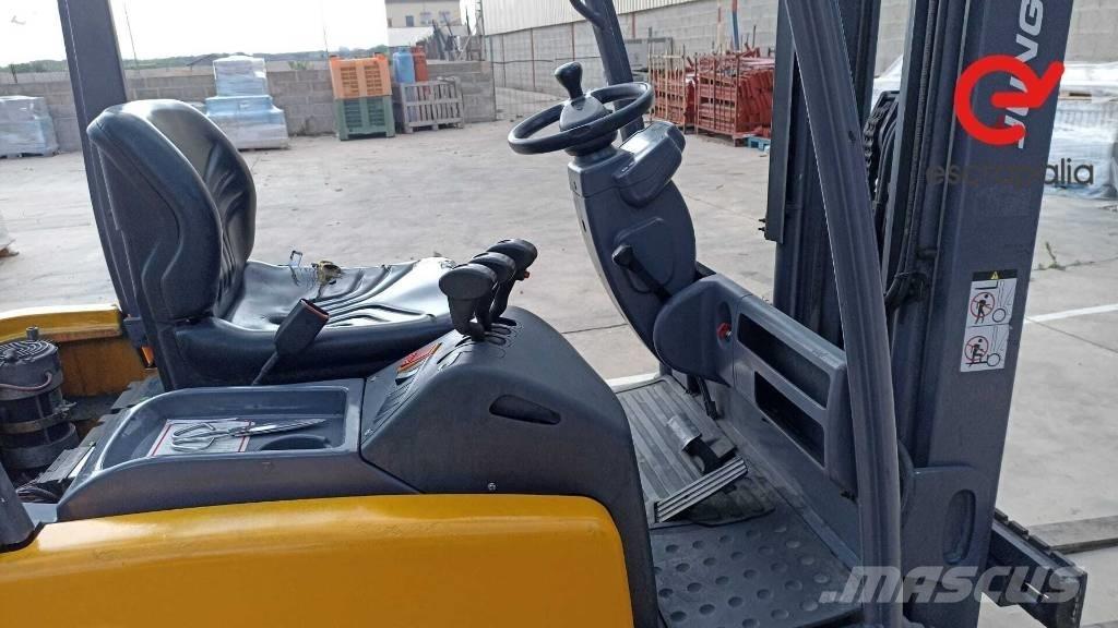 Jungheinrich EFG 220 Elektro Stapler