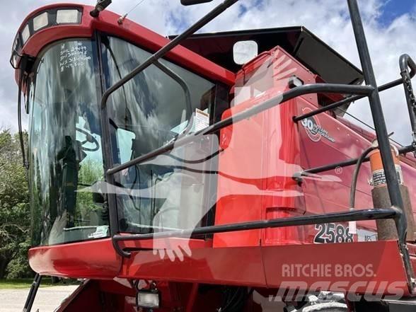 Case IH 2588 Mähdrescher
