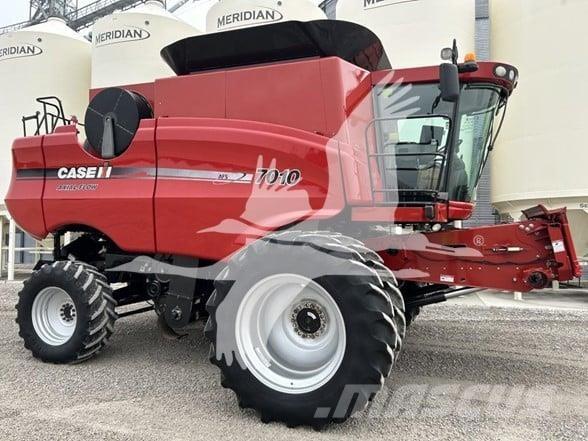 Case IH 7010 Mähdrescher