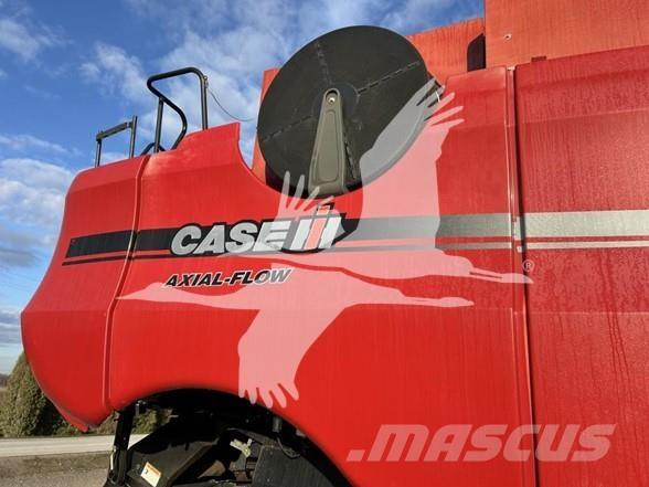 Case IH 7010 Mähdrescher