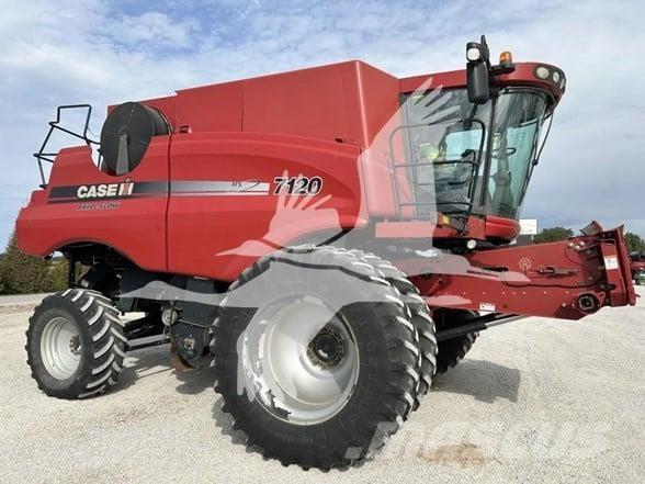 Case IH 7120 Mähdrescher