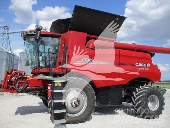 Case IH 8250 Mähdrescher