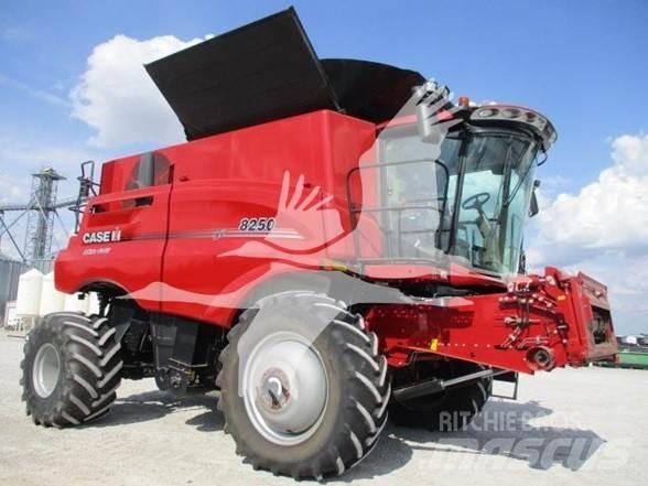 Case IH 8250 Mähdrescher