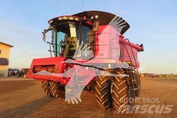 Case IH 8250 Mähdrescher