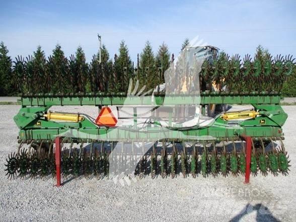 John Deere 400 Sonstige Bodenbearbeitung