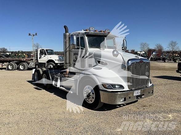 Peterbilt 384 Sattelzugmaschinen