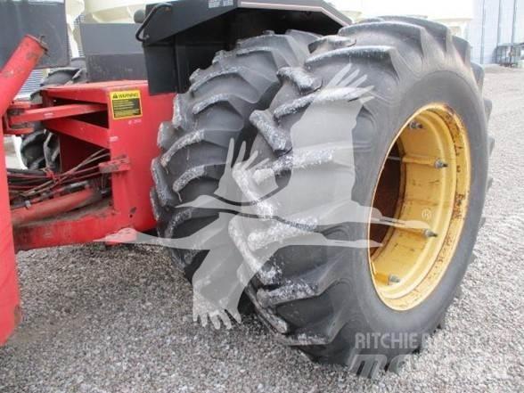 Versatile 876 Traktoren