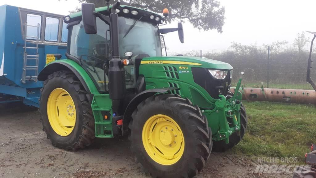 John Deere 6110 R Traktoren