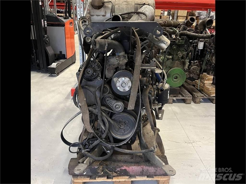 Sisu 74 CWA 4V Motoren