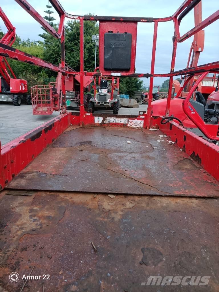 Haulotte Compact 10 Scheren-Arbeitsbühnen