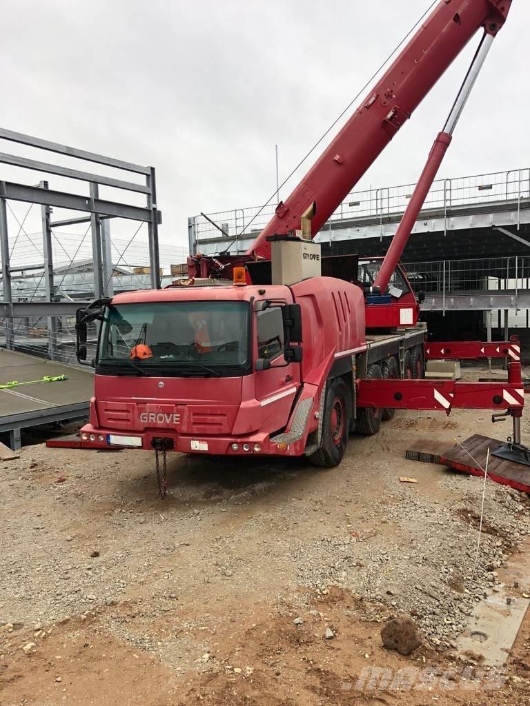Grove GMK 5130-2 All-Terrain-Krane