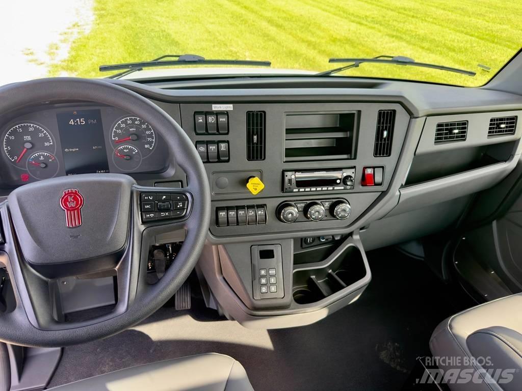 Kenworth T 280 Saug- und Druckwagen