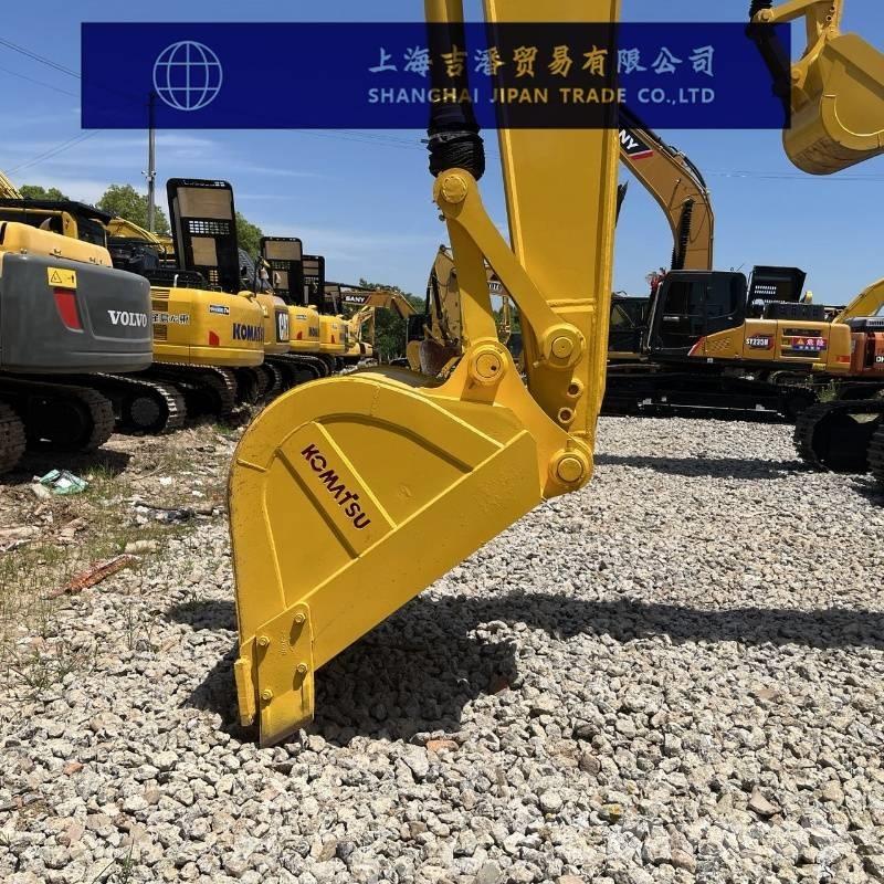 Komatsu PC 220-8 Raupenbagger