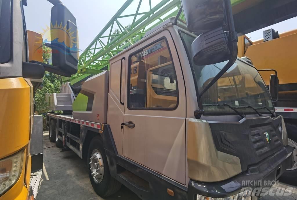 Zoomlion ztc 251v All-Terrain-Krane