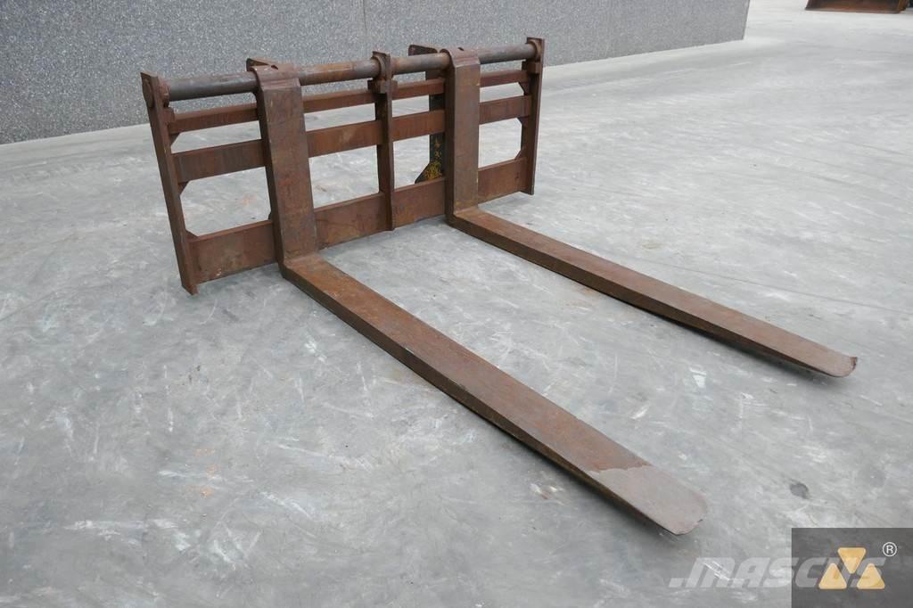 CAT 966/972 Forks Transport Sonstige