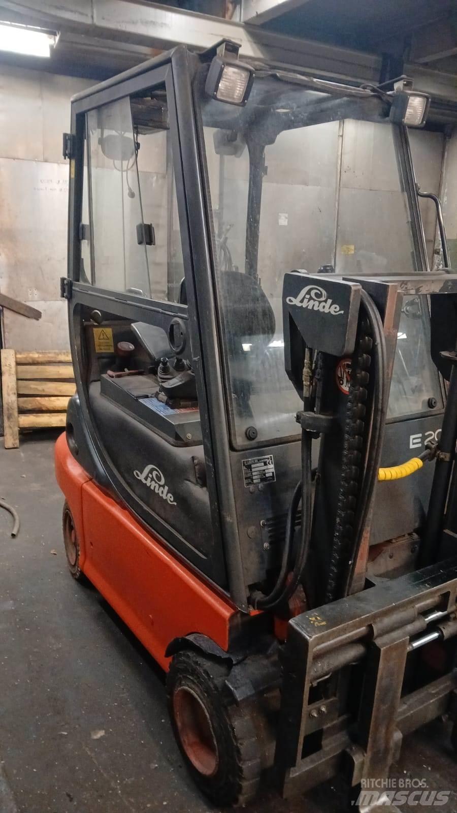 Linde E20P-02 Elektro Stapler