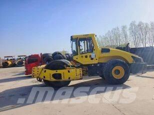 Bomag BW 220D-40 Tandemwalzen
