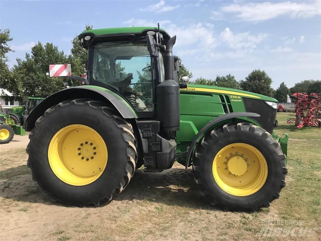 John Deere 7310R Traktoren