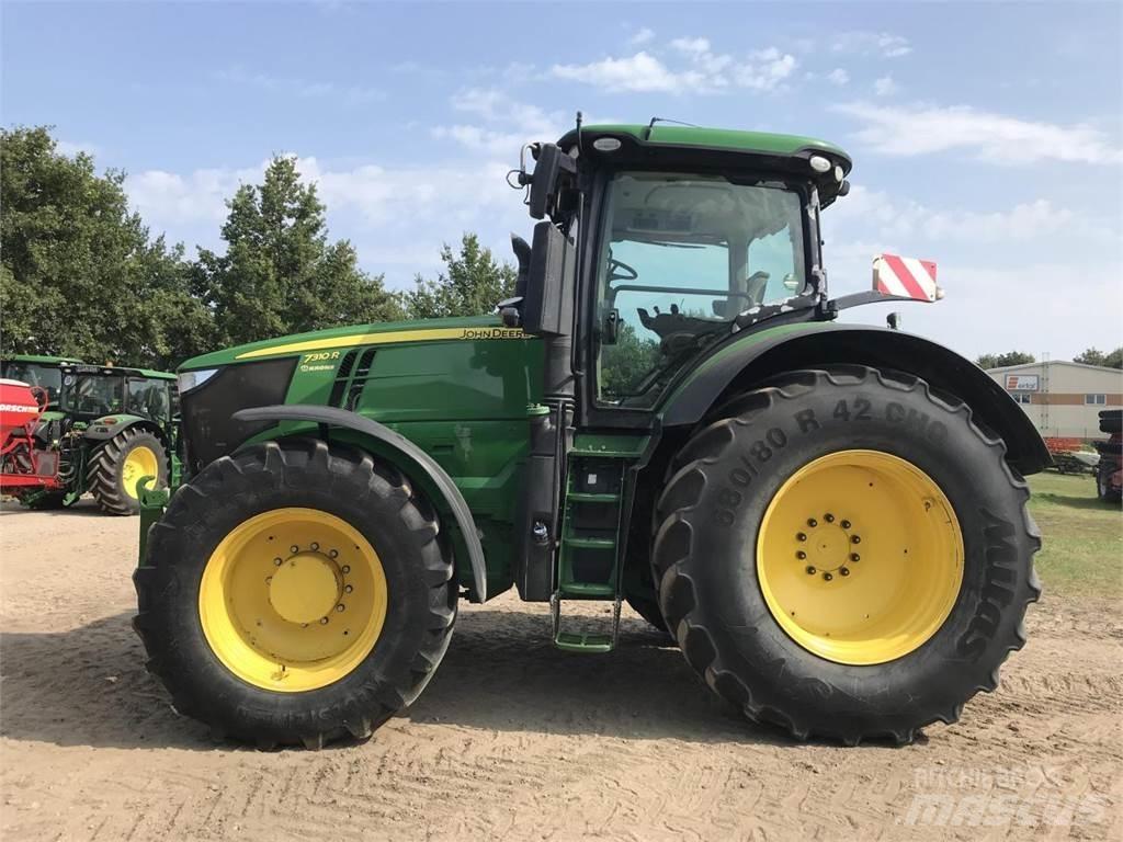 John Deere 7310R Traktoren