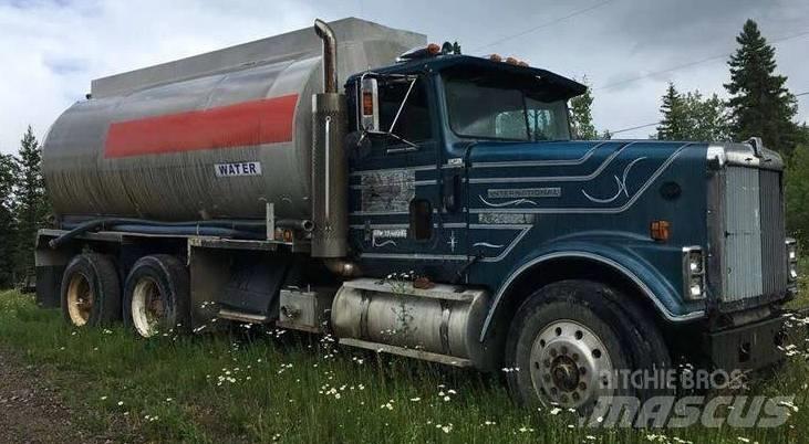 International EAGLE Wassertanker