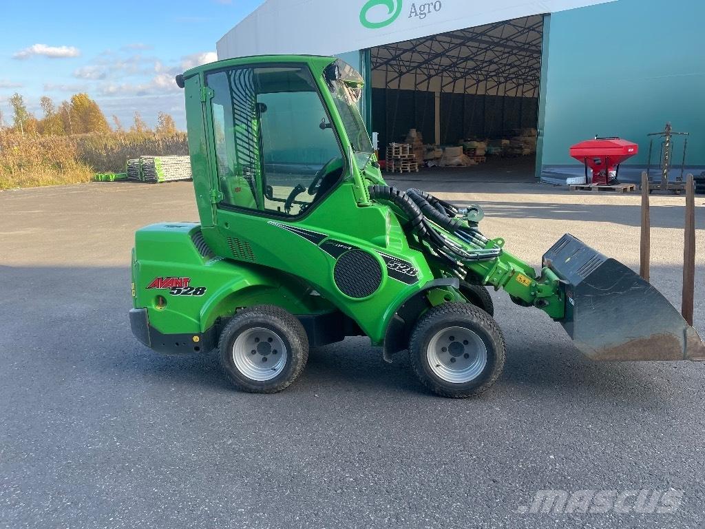 Avant 528 Multifunktionslader