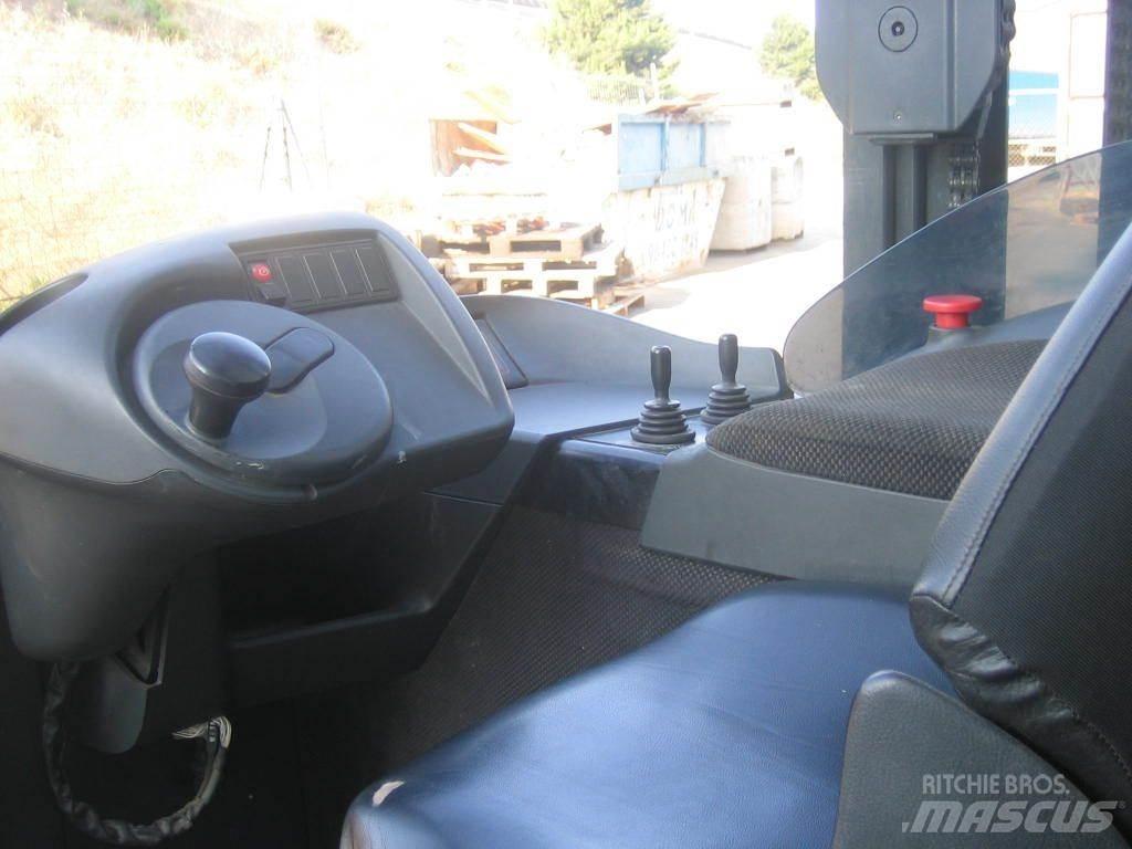 Linde R14 03 Schubmaststapler