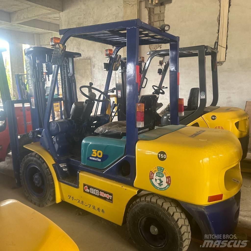 Komatsu F30T Diesel Stapler