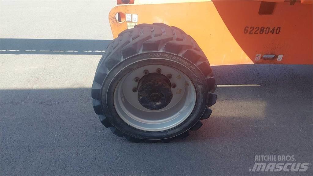 JLG 860SJ Teleskopbühnen