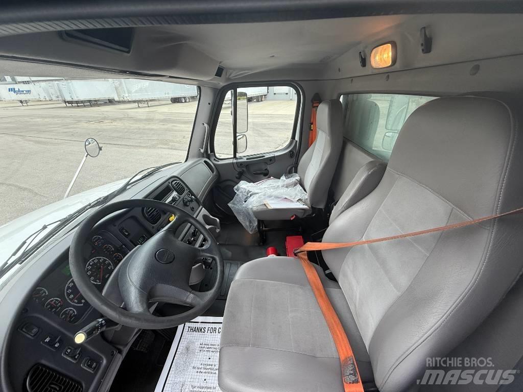 Freightliner M 106 Kühlkoffer