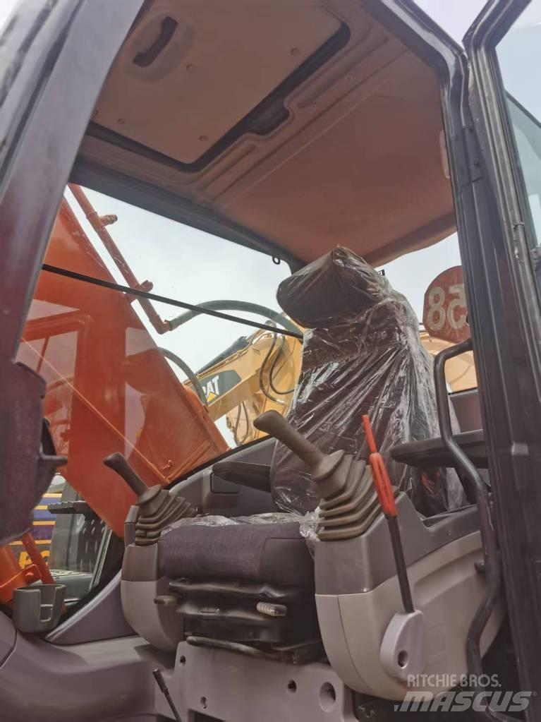Hitachi ZX 210 Raupenbagger