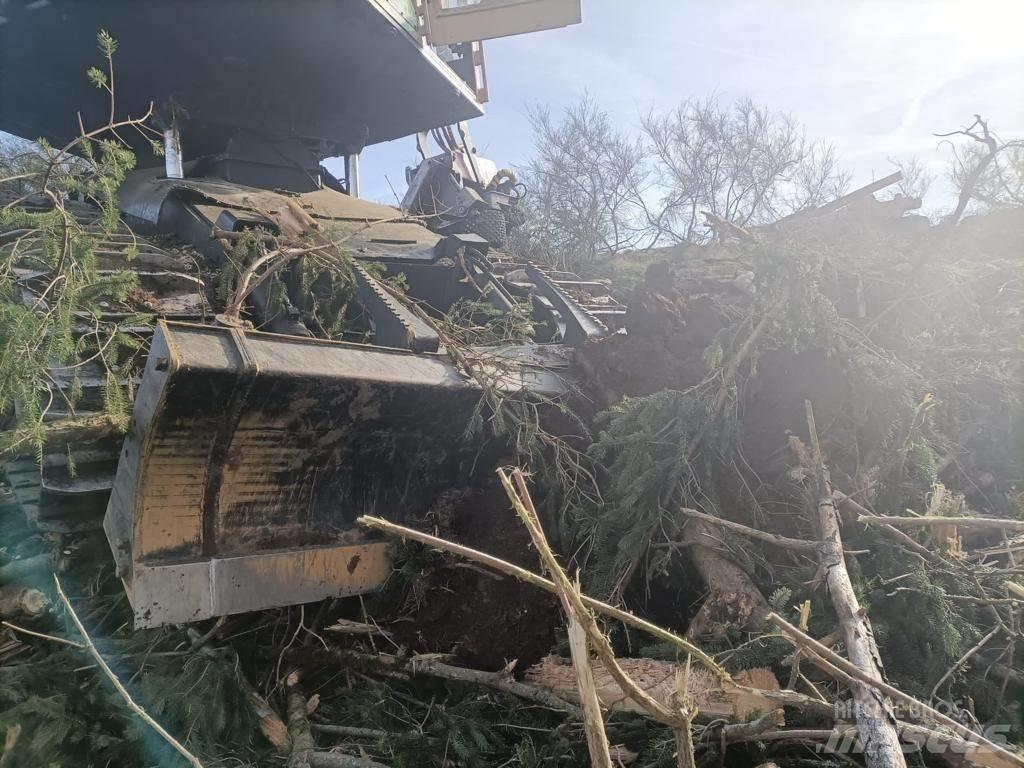 Timbco T445D Harvester