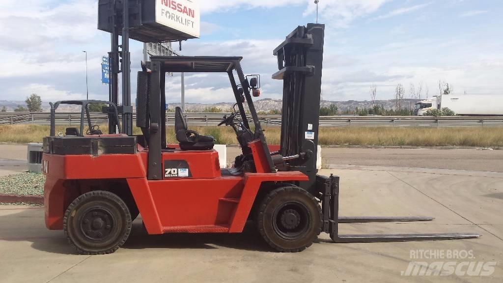 Nissan WF05H70U Diesel Stapler