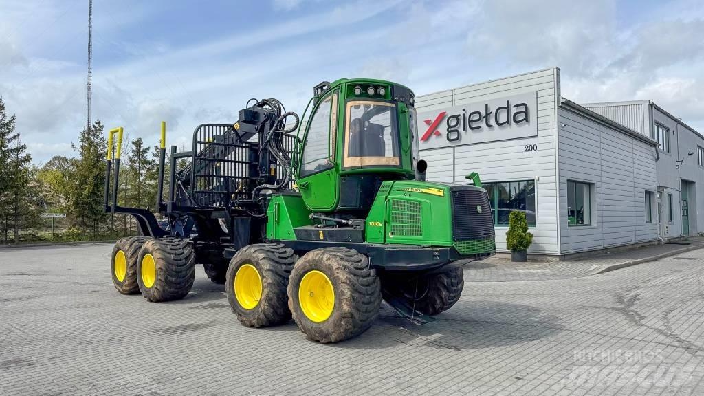 John Deere 1010 E Forwarder