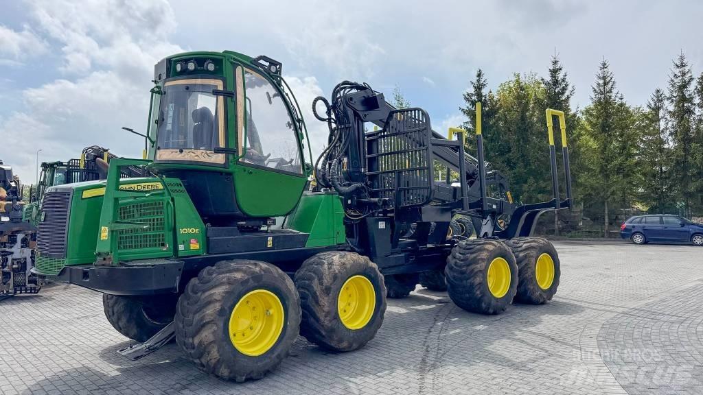 John Deere 1010 E Forwarder
